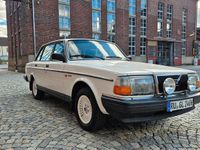 Gebraucht Volvo 240 115 PS (84 kW) 1986 Weiß Limousine
