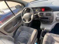 Gebraucht Renault Scénic 140 PS (102 kW) 2000 Rot Van / Kleinbus