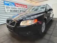 Gebraucht Volvo V70 Momentum 145 PS (106 kW) 2010 Schwarz Kombi