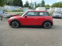 Gebraucht Mini ONE Classic 102 PS (75 kW) 2022 Chili red Kleinwagen