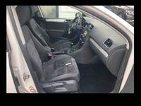 Gebraucht VW Golf VI Team 122 PS (89 kW) 2010 Weiß Kleinwagen
