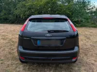 Gebraucht Ford Focus 101 PS (74 kW) 2005 Schwarz Kleinwagen