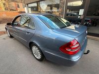 Second-hand Mercedes E270 177 CP (130 kW) 2002 Albastru Berlinǎ