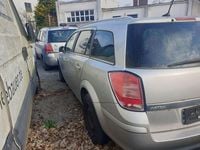 Gebraucht Opel Astra Edition 110 PS (80 kW) 2010 Silber Kombi