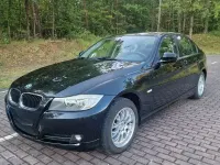 Gebraucht BMW 318 143 PS (105 kW) 2011 Schwarz Limousine