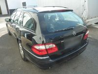Gebraucht Mercedes E200 163 PS (119 kW) 2004 Schwarz Kombi