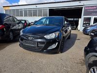 Gebraucht Hyundai i20 Edition 75 PS (55 kW) 2013 Schwarz Kleinwagen