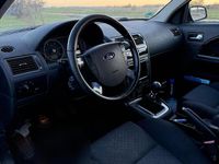 Gebraucht Ford Mondeo 130 PS (95 kW) 2004 Grau Kombi