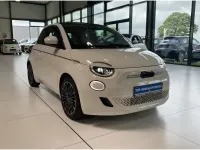Gebraucht Fiat 500e La Prima 86 kW (118 PS) 2023 Arktis weiß) (weiss Cabrio