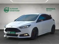 Używany Ford Focus ST 250 KM (183 kW) 2018 Biały Sedan/Limuzyna