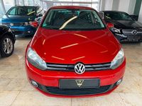 Gebraucht VW Golf VI Team 105 PS (77 kW) 2010 Rot Kleinwagen