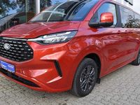 Gebraucht Ford Tourneo Titanium 170 PS (125 kW) 2025 Rot Van / Kleinbus