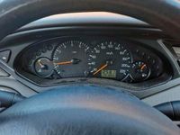 Usado Ford Focus 80 CV (58 kW) 1999 Rojo Berlina