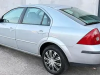Gebraucht Ford Mondeo Ghia 145 PS (106 kW) 2001 Grau Limousine