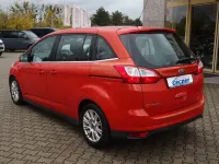 Gebraucht Ford Grand C-Max Titanium 150 PS (110 kW) 2011 Rot Van / Kleinbus