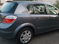 Gebraucht Opel Astra Edition 105 PS (77 kW) 2004 Silber Limousine