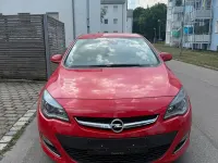 Gebraucht Opel Astra 140 PS (102 kW) 2013 Limousine