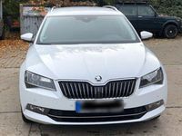 Gebraucht Skoda Superb Style 120 PS (88 kW) 2016 Weiß Kombi