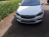 Gebraucht Opel Astra Edition 125 PS (91 kW) 2017 Weiß Limousine