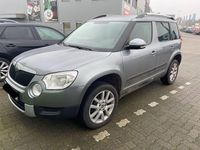 Gebraucht Skoda Yeti Adventure 105 PS (77 kW) 2012 Grau SUV