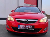 Gebraucht Opel Astra 115 PS (84 kW) 2010 Rot Kleinwagen