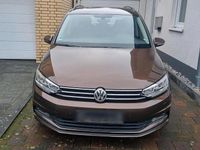 Gebraucht VW Touran 150 PS (110 kW) 2015 Braun Van / Kleinbus