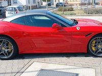 Second-hand Ferrari California 560 CP (411 kW) 2017 Roșu Cabrio