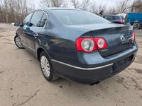 Gebraucht VW Passat Highline 140 PS (102 kW) 2008 Grau Limousine