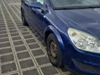 Usata Opel Astra 115 CV (84 kW) 2007 Blu Utilitaria