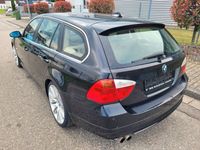 Gebraucht BMW 325 218 PS (160 kW) 2006 Schwarz Kombi