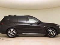 Gebraucht BMW X7 M Sport 352 PS (258 kW) 2024 Schwarz SUV