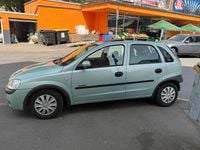 Second-hand Opel Corsa 75 CP (55 kW) 2001 Verde Hatchback