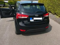 Gebraucht Hyundai ix20 66 PS (48 kW) 2012 Schwarz Kleinwagen