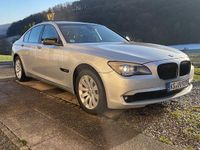 Gebraucht BMW 730 Sport Line 245 PS (180 kW) 2012 Silber Limousine