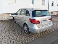 Gebraucht Mercedes B180 122 PS (89 kW) 2018 Grau Van / Kleinbus