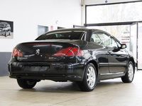 Gebraucht Peugeot 307 CC Tendance 140 PS (102 kW) 2006 Obsidienschwarz (metallic) Cabrio