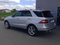 Gebraucht Mercedes ML350 258 PS (189 kW) 2011 Iridiumsilber  metalliclack SUV
