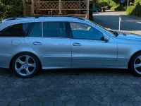 Gebraucht Mercedes E270 177 PS (130 kW) 2003 Silber Kombi