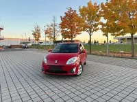 Gebraucht Renault Twingo Rip Curl 76 PS (55 kW) 2009 Rot Kleinwagen