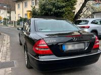 Gebraucht Mercedes E220 150 PS (110 kW) 2004 Schwarz Limousine