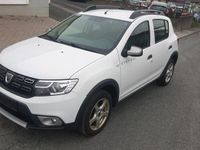 Gebraucht Dacia Sandero Stepway 90 PS (66 kW) 2016 Weiß Kleinwagen