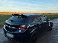 Gebraucht Opel Astra GTC 115 PS (84 kW) 2009 Schwarz Coupé