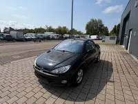 Gebraucht Peugeot 206 CC Platinum 109 PS (80 kW) 2003 Schwarz Cabrio