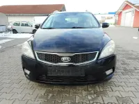 Gebraucht Kia Ceed Sportswagon 128 PS (94 kW) 2011 Schwarz Kombi