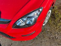 Gebraucht Hyundai i30 109 PS (80 kW) 2010 Rot Kleinwagen