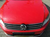 Gebraucht VW Passat 105 PS (77 kW) 2013 Rot Kombi
