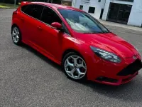 Gebraucht Ford Focus ST 250 PS (183 kW) 2013 Rot Limousine