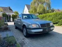 Gebraucht Mercedes C180 122 PS (89 kW) 1997 Silber Limousine