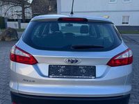 Gebraucht Ford Focus Trend 116 PS (85 kW) 2013 Silber Kombi
