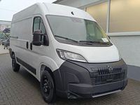 Gebraucht Peugeot Boxer 140 PS (102 kW) 2025 Weiss Van